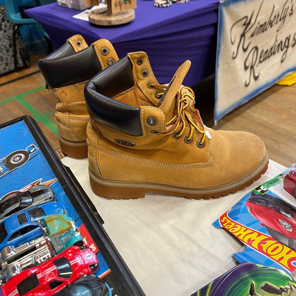 Lugz Tan Boots size 7